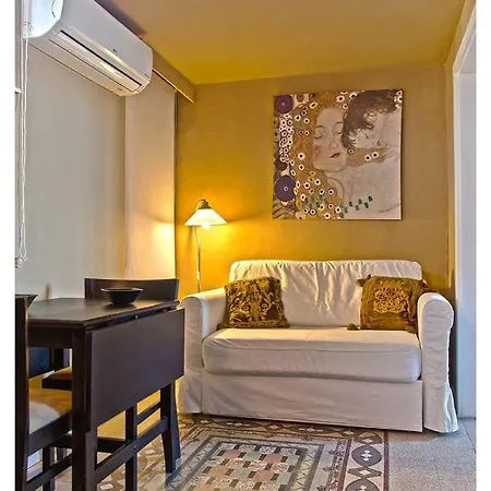 Murat Via De Rossi Arredato Casa vacanze